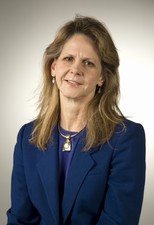 Lucinda Davenport